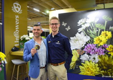 Gleb Litchidov van 247Flowers.online samen met Leendert van Tuijl van Linflowers. Gleb is een agent voor Leendert ter ondersteuning voor de verkoop.